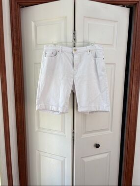 Tommy Hilfiger white shorts